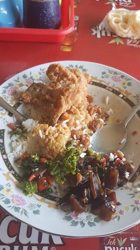 Warung Aryanti review