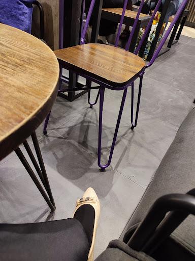 https://horego-prod-outlets-photos.s3.ap-southeast-3.amazonaws.com/horego.com/marpoyan-damai/restaurant/chatime-lw-pekanbaru/review/thumbnail/af1qipnikwrcjzzalhqhasf_z3hdzws0forr7rczfvtw.jpg