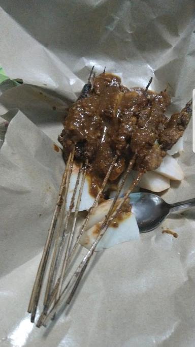 https://horego-prod-outlets-photos.s3.ap-southeast-3.amazonaws.com/horego.com/martapura/restaurant/sate-h-suri-budi-mulia/review/thumbnail/af1qippxtacrpzgagjsmsphxddhj50ypaqj9lnagfqkh.jpg