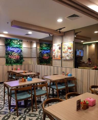 https://horego-prod-outlets-photos.s3.ap-southeast-3.amazonaws.com/horego.com/matraman/restaurant/bakmi-naga-resto/review/thumbnail/horego-85047118.jpg