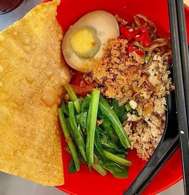 https://horego-prod-outlets-photos.s3.ap-southeast-3.amazonaws.com/horego.com/medan-baru/restaurant/sinar-utama-mie-ayam-setiap-hari/review/thumbnail/af1qipnssttonchjyyswah8fiybmjm2uld6jdgetwmos.jpg