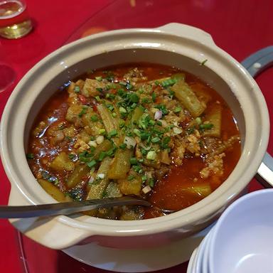 https://horego-prod-outlets-photos.s3.ap-southeast-3.amazonaws.com/horego.com/medan-kota/chinese-restaurant/royal-garden-restaurant/review/thumbnail/af1qipni3v3fd3wqsnyhuuj3tsphrecnsolwnsanxxbs.jpg