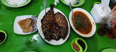 https://horego-prod-outlets-photos.s3.ap-southeast-3.amazonaws.com/horego.com/medan-petisah/restaurant/dazam-raya-seafood/review/thumbnail/af1qipozc-s1fgppwptq_lgeh-zr6js1ed7rx-2knrij.jpg