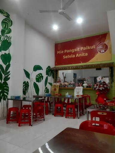 https://horego-prod-outlets-photos.s3.ap-southeast-3.amazonaws.com/horego.com/medan-petisah/restaurant/mie-pangsit-paikut-selvia-anita/review/thumbnail/af1qipnsh9dtf_ui-zvtdcyxbp7s0ijix1a9-lanxw2h.jpg