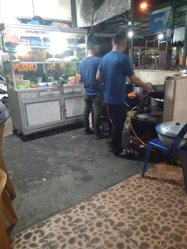 https://horego-prod-outlets-photos.s3.ap-southeast-3.amazonaws.com/horego.com/medan-petisah/restaurant/warung-mie-aceh-taufik/review/thumbnail/af1qipn-nzetsvj7kcbv-cbpzujau7krmyvntycabqyo.jpg