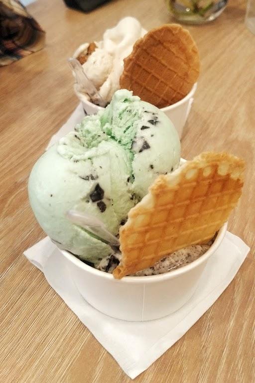 Josh Ice Cream Parlour review