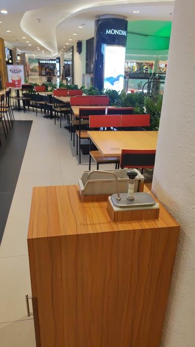 https://horego-prod-outlets-photos.s3.ap-southeast-3.amazonaws.com/horego.com/medan-polonia/restaurant/burger-king-medan-polonia/review/thumbnail/af1qipo781kg2spptfecfyjr2k2xn9b8gixfsr2zewqg.jpg