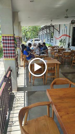 Luvi Cafe & Restaurant review