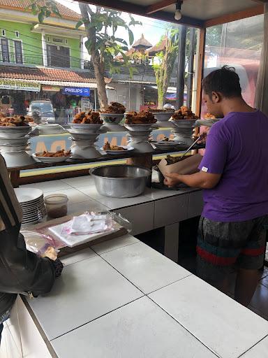 https://horego-prod-outlets-photos.s3.ap-southeast-3.amazonaws.com/horego.com/mengwi/restaurant/rm-masakan-padang-raja-minang-2/review/thumbnail/af1qipod5znlkgdcw2hk2m-kr8st5qnidc_ixvf6-efl.jpg