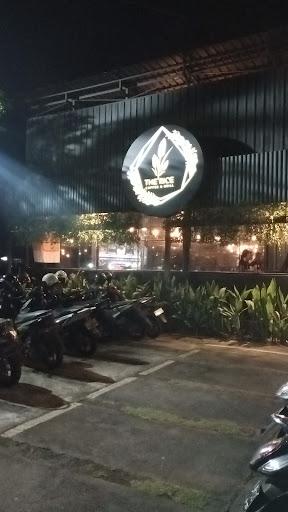 https://horego-prod-outlets-photos.s3.ap-southeast-3.amazonaws.com/horego.com/mengwi/restaurant/the-rice-coffee-grill/review/thumbnail/af1qippwgucgihwtco4riu1-pjbrzmgjifcjugfr-lgi.jpg