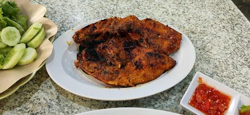 Pondok Ikan Bakar Babe H. Lili review