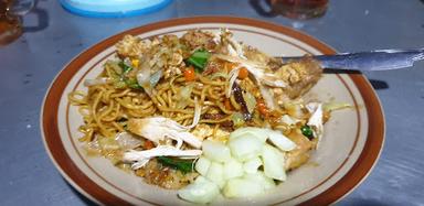 https://horego-prod-outlets-photos.s3.ap-southeast-3.amazonaws.com/horego.com/mijen/restaurant/bakmi-jawa-pak-dhe-wariso/review/thumbnail/af1qipnhw6dmw0cqsysp5fwq42skiodch7ivmal8ecwh.jpg