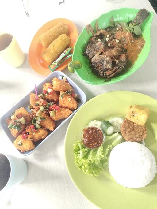 Warung Nasi Liwet Saung Babakan Cinta review