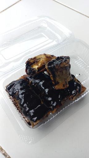 https://horego-prod-outlets-photos.s3.ap-southeast-3.amazonaws.com/horego.com/ngemplak/bakery/pisang-coklat-honey/review/thumbnail/af1qipmtwrz6y0r8cye3_boglwzgsz5msefanplcpznz.jpg