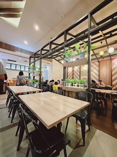 https://horego-prod-outlets-photos.s3.ap-southeast-3.amazonaws.com/horego.com/pagedangan/restaurant/bakmi-gm-aeon-mall-serpong/review/thumbnail/af1qipotsn0v8w3ljyfauq4_3yvh8mtwr9hkwye343gw.jpg