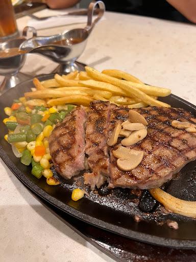 https://horego-prod-outlets-photos.s3.ap-southeast-3.amazonaws.com/horego.com/pagedangan/restaurant/steak-21/review/thumbnail/af1qipmuisi9iyv3du3npg1vshfm8ejg4rh170hmsvec.jpg