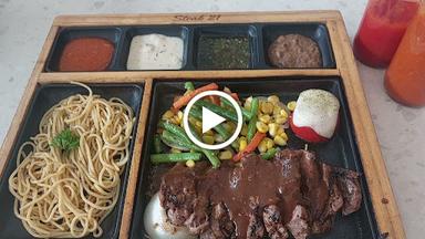 https://horego-prod-outlets-photos.s3.ap-southeast-3.amazonaws.com/horego.com/pagedangan/restaurant/steak-21-aeon-mall-bsd-city/review/thumbnail/af1qipo3gjnnrjaz9ttxcev08u_j5t4jzb0_nlwqlw0d.jpg