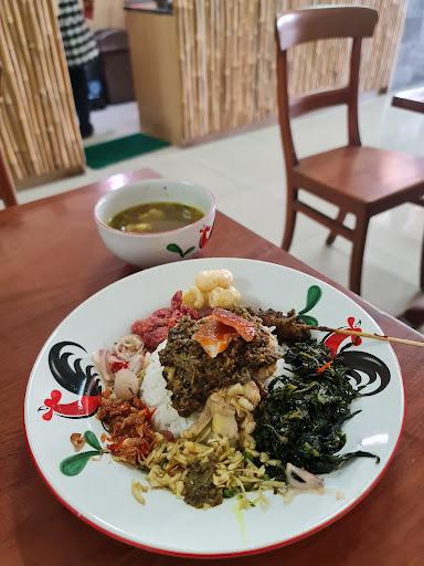 https://horego-prod-outlets-photos.s3.ap-southeast-3.amazonaws.com/horego.com/pagedangan/restaurant/warung-pradnyani/review/thumbnail/af1qipn4cuoalbvrqod3oge7_hgtmj4tktrjki_b7xr8.jpg