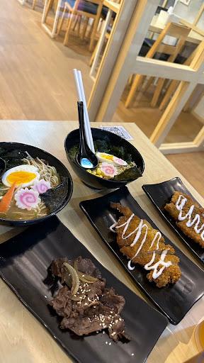 https://horego-prod-outlets-photos.s3.ap-southeast-3.amazonaws.com/horego.com/pamulang/japanese-restaurant/ramen-level-up-pamulang/review/thumbnail/af1qipnncuqt1echltrv4ulxp9fn7e607h70_bx8x-8c.jpg