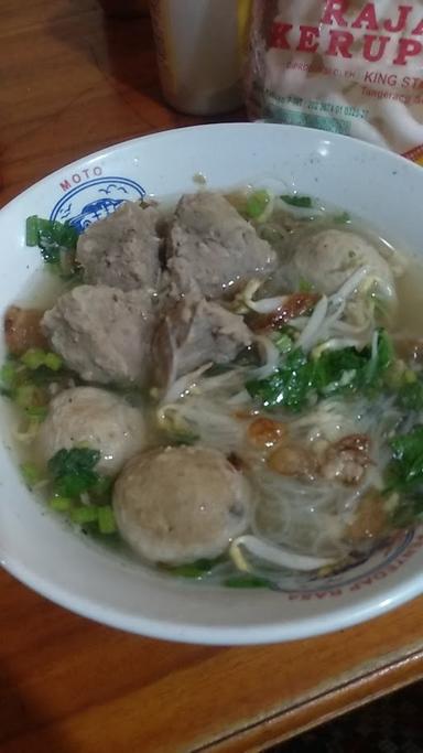 https://horego-prod-outlets-photos.s3.ap-southeast-3.amazonaws.com/horego.com/pamulang/restaurant/bakso-gunung-gandul/review/thumbnail/af1qipoygbdhadpw9bnhnokp-e4uuilppcrhwkpw613d.jpg