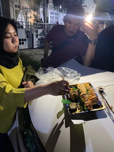 https://horego-prod-outlets-photos.s3.ap-southeast-3.amazonaws.com/horego.com/pamulang/restaurant/ibeb-sushi-pamulang/review/thumbnail/af1qipp32qfwt0qpgfgc82uht9lkc5o5ie3osuup59i1.jpg