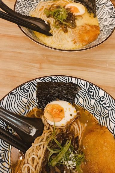 https://horego-prod-outlets-photos.s3.ap-southeast-3.amazonaws.com/horego.com/pamulang/restaurant/joffi-ramen-pamulang/review/thumbnail/AF1QipNsRF34yjhQvBESRcvCfFW5e7RLovfKlJsswGOg.jpg