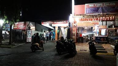 https://horego-prod-outlets-photos.s3.ap-southeast-3.amazonaws.com/horego.com/pamulang/restaurant/martabak-top-bandung-mas-darman-griya-jakarta/ambience/thumbnail/AF1QipMQW0VujkGBFm0vzFcc9CfDSGQ03Tvm5nSKVOCl.jpg