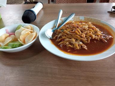 https://horego-prod-outlets-photos.s3.ap-southeast-3.amazonaws.com/horego.com/pamulang/restaurant/mie-aceh-bang-haji/food/thumbnail/AF1QipP3lxieh-M_kIYyXQ30Eze7adqjqxyTmwQfmD8g.jpg