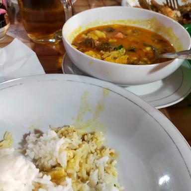 https://horego-prod-outlets-photos.s3.ap-southeast-3.amazonaws.com/horego.com/pamulang/restaurant/rumah-makan-betawi-h-kasta/review/thumbnail/af1qippufeyiv2ffnlosqyvlkah_nkdmlllyi7alyxae.jpg