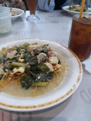 https://horego-prod-outlets-photos.s3.ap-southeast-3.amazonaws.com/horego.com/panakkukang/chinese-restaurant/mie-titi-panakkukang/review/thumbnail/af1qipoazui-vw3c9xghzmjwt4so1shjtfo-ukfegw08.jpg