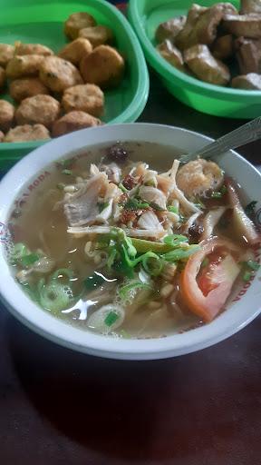 https://horego-prod-outlets-photos.s3.ap-southeast-3.amazonaws.com/horego.com/pandak/restaurant/soto-ayam-kampung-pak-moeji-1/review/thumbnail/af1qippd6ccogd36w5brmbxmrdwvgahrzdxsci51qv_1.jpg