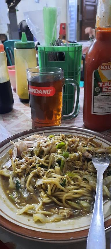 https://horego-prod-outlets-photos.s3.ap-southeast-3.amazonaws.com/horego.com/pekalipan/restaurant/bakso-urakan-pak-edi/review/thumbnail/af1qipnyuszwalope3irorkq5k3q_puuwzzpuure_o5u.jpg