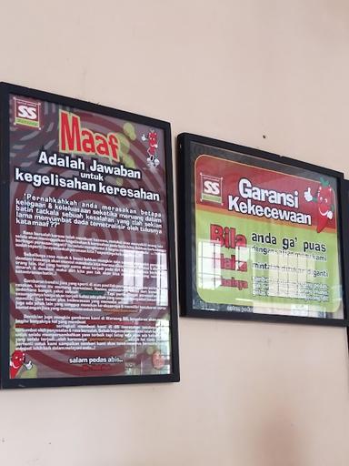 https://horego-prod-outlets-photos.s3.ap-southeast-3.amazonaws.com/horego.com/pekalipan/restaurant/waroeng-spesial-sambal-ss-cirebon-ampera/review/thumbnail/af1qippovn0znupnvvzu6donjkus0h-xfuqrnmzkgzxi.jpg