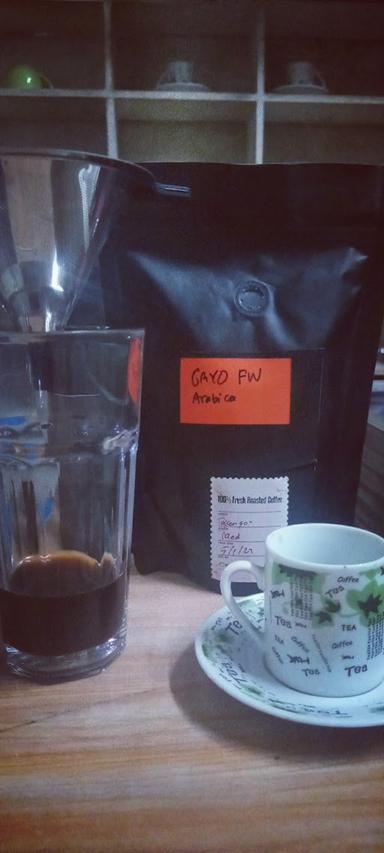 https://horego-prod-outlets-photos.s3.ap-southeast-3.amazonaws.com/horego.com/pesanggrahan/coffee-shop/warkop-d-palem-coffee/review/thumbnail/af1qipofqcmeaeyceo9yooltynjhdige4aidznmov6gj.jpg