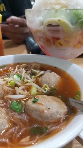 https://horego-prod-outlets-photos.s3.ap-southeast-3.amazonaws.com/horego.com/pesanggrahan/restaurant/bakso-ridho-17/review/thumbnail/af1qipoxui6prkobezf6kk-59prj0x0_jowcbow58sol.jpg