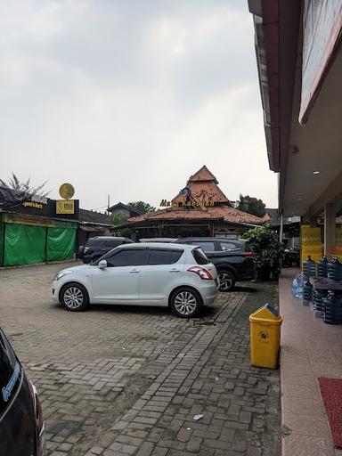 https://horego-prod-outlets-photos.s3.ap-southeast-3.amazonaws.com/horego.com/pesanggrahan/restaurant/mang-kabayan-bintaro/review/thumbnail/af1qipmwtzydflqaj6txornxu-in8blj_pndhip3betr.jpg