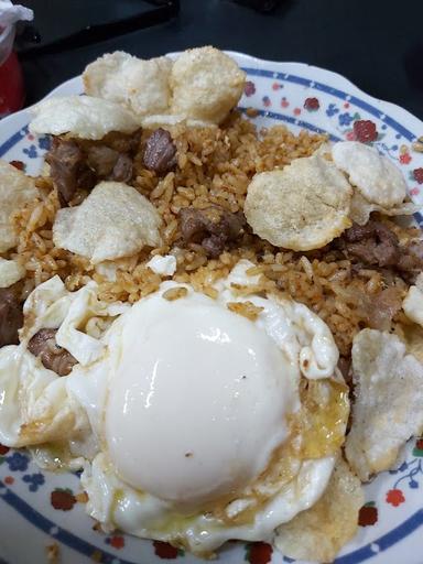 https://horego-prod-outlets-photos.s3.ap-southeast-3.amazonaws.com/horego.com/pesanggrahan/restaurant/nasi-goreng-bang-her/food/thumbnail/AF1QipPtYegr0o2tHDkpe0i4y2aOoyR2fkVQ12E0gtZI.jpg