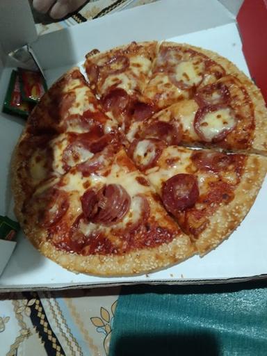 https://horego-prod-outlets-photos.s3.ap-southeast-3.amazonaws.com/horego.com/pesanggrahan/restaurant/papa-ron-s-pizza-pondok-pinang-center/review/thumbnail/af1qipo64zoph6rv5wtugug9buuscut9kfyx9xk1yonh.jpg