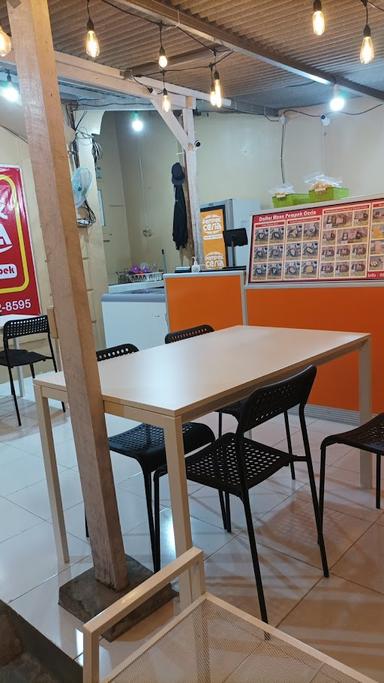 https://horego-prod-outlets-photos.s3.ap-southeast-3.amazonaws.com/horego.com/pinang/restaurant/pempek-ceria-duta-bintaro/ambience/thumbnail/AF1QipM_Bc-8c0v75f60VJzPYzCjDVPs2P9Kr0hshSMV.jpg