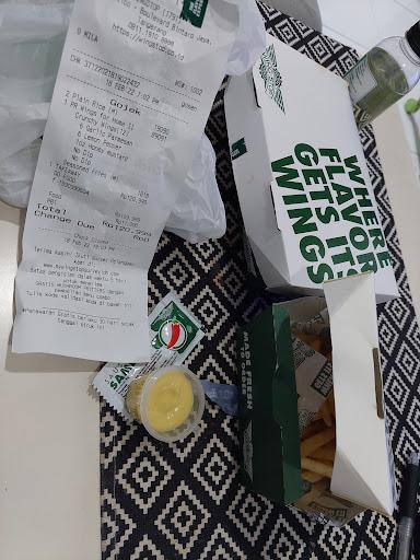 https://horego-prod-outlets-photos.s3.ap-southeast-3.amazonaws.com/horego.com/pondok-aren/restaurant/wingstop-bintaro-funtastico/review/thumbnail/af1qipolm_lerpesvtldeyd7nqj00td4enivcyyez17p.jpg