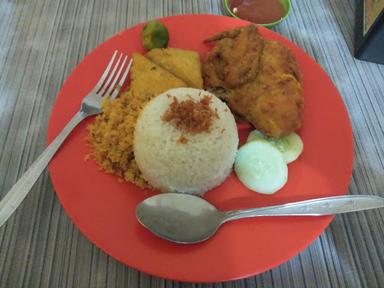 https://horego-prod-outlets-photos.s3.ap-southeast-3.amazonaws.com/horego.com/pontianak-selatan/restaurant/ayam-jogya-ny-ana/review/thumbnail/af1qipmga14wp3xa5g25scjnelq_zfkzpjfvazqnm3jm.jpg