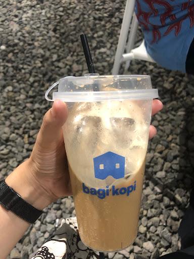 https://horego-prod-outlets-photos.s3.ap-southeast-3.amazonaws.com/horego.com/pulo-gadung/coffee-shop/bagi-kopi-kayu-putih/review/thumbnail/af1qipmjg4oloiy0nlwmraeykyifaikjm9at1tzrps0.jpg