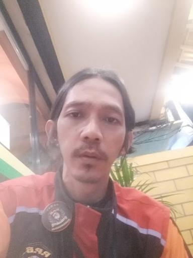 https://horego-prod-outlets-photos.s3.ap-southeast-3.amazonaws.com/horego.com/pulo-gadung/coffee-shop/kopi-lain-hati-rawamangun/review/thumbnail/AF1QipPRUPh6cm1vjHiTuBLuCTIYR5omc1y-pQNKhm-K.jpg