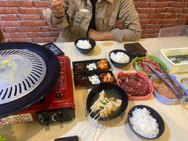 https://horego-prod-outlets-photos.s3.ap-southeast-3.amazonaws.com/horego.com/rancasari/bar/sarang-korean-bbq-and-casual-korean-food-derwati/review/thumbnail/af1qipnk-mico387bcbrjjud9cw9wrts3fullfzd_ku0.jpg