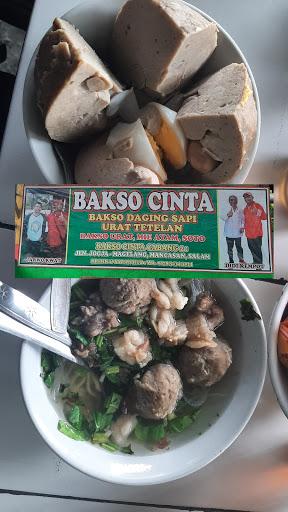 https://horego-prod-outlets-photos.s3.ap-southeast-3.amazonaws.com/horego.com/salam/restaurant/bakso-cinta-spesialis-urat-tetelan/review/thumbnail/af1qipokz0hrvhle0mfnuec20pmgg7oyol3zpf5mb8gp.jpg