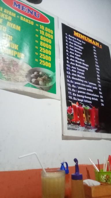 https://horego-prod-outlets-photos.s3.ap-southeast-3.amazonaws.com/horego.com/salaman/restaurant/warung-bakso-baskom-pak-barno/review/thumbnail/af1qipm3uz3wi5l8so-5zxk2a9i7jmyt5wewrva6qnlu.jpg