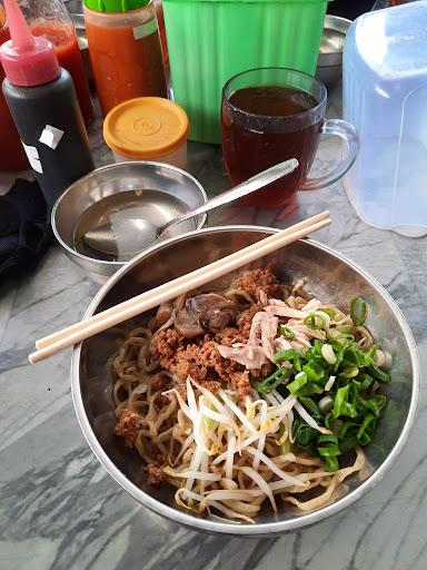 https://horego-prod-outlets-photos.s3.ap-southeast-3.amazonaws.com/horego.com/sawah-besar/chinese-restaurant/bakmi-singapur/review/thumbnail/af1qipnrgbbaxpjuyl7jxd_jah9r4rk9avtseoonl-pn.jpg