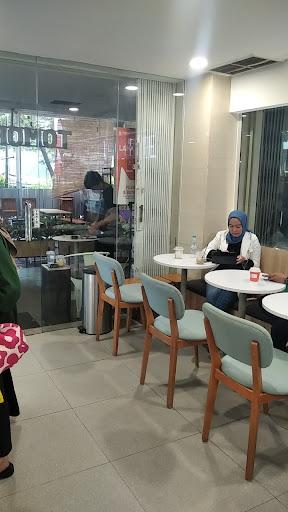 https://horego-prod-outlets-photos.s3.ap-southeast-3.amazonaws.com/horego.com/sawah-besar/coffee-shop/tomoro-coffee-metro-pasar-baru/review/thumbnail/af1qippyb24_o1xwdxqn1bb_b2uhmlc3ayywfd36spkc.jpg