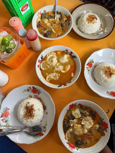 https://horego-prod-outlets-photos.s3.ap-southeast-3.amazonaws.com/horego.com/sawah-besar/restaurant/soto-betawi-globe-h-oji/review/thumbnail/af1qippvjw_cax6rqyyxolan7o5t3dtjky3_tkgmchly.jpg