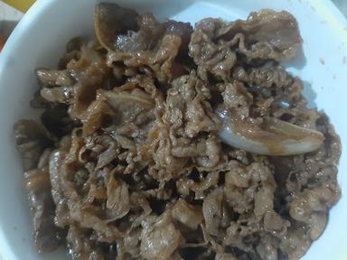 https://horego-prod-outlets-photos.s3.ap-southeast-3.amazonaws.com/horego.com/sawangan/japanese-restaurant/yoshinoya-the-park-sawangan/review/thumbnail/af1qipmvfr-0ftexqcczxihvr-thpfd4fgzupit_he7p.jpg